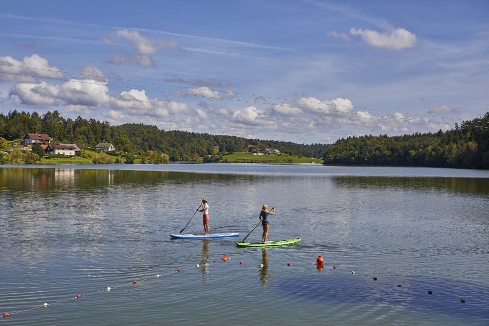 lake rose trailhead parking